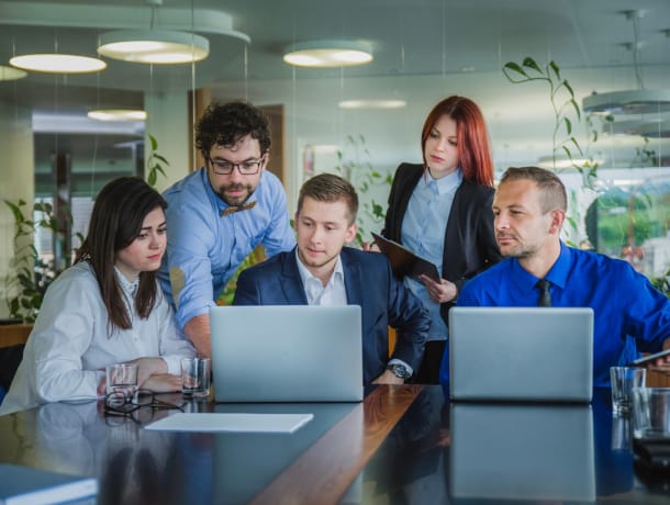 About VelanApps